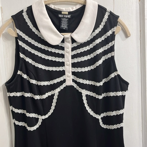 Hot Topic Skeleton Rib Cage dress - Picture 2 of 7